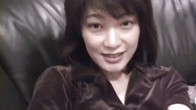 จรจัดที่ไม่รู้จักพอ Bridgette ดู วีดีโอ หนัง โป๊ B และ Casey Cumz ดูดไก่ตัวหนึ่ง