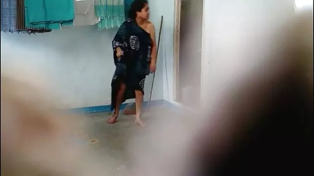 สาวผมบลอนด์สุดฮอต Lilith gets her ass fingered in bathroom วีดีโอ หนัง x